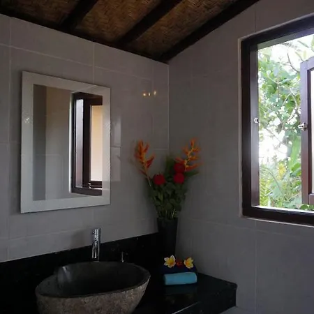Villa Gede Private Guest House Selemadeg  Exterior photo