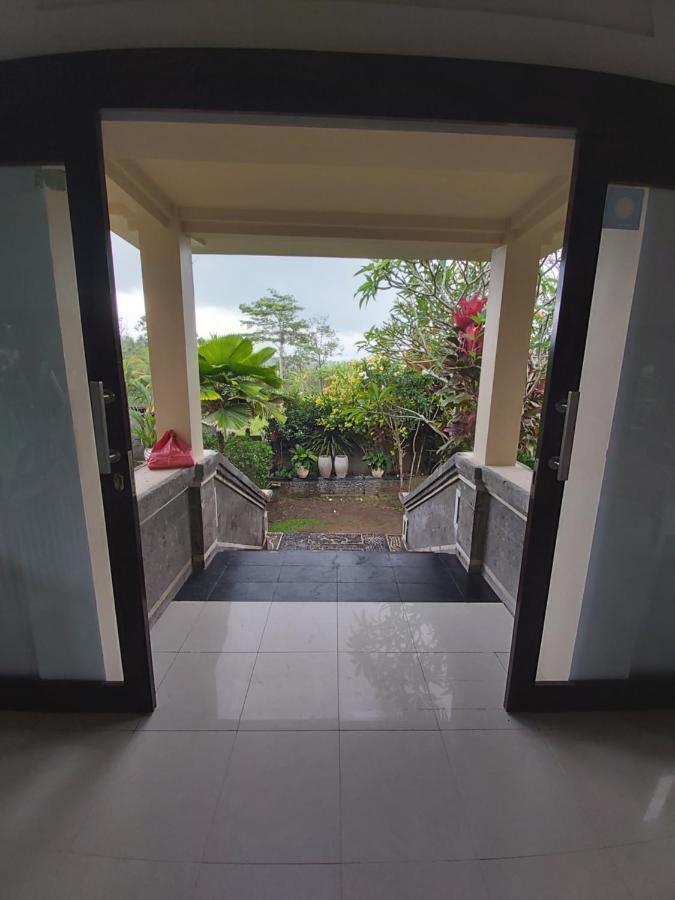 Gede Private * Selemadeg (Bali)